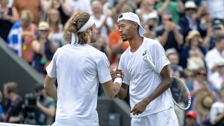 Tsitsipas lost despite winning 12 more total points and finishing with a +20 differential compared to his opponent's -3 figure.